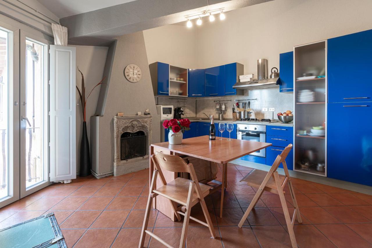 Appartamento Agata San Felice del Benaco Luaran gambar
